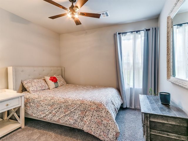 11704 NW 99th Terrace, Yukon, OK 73099