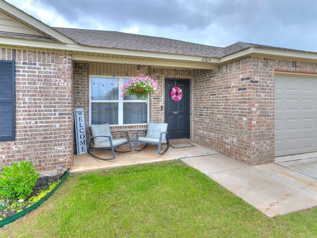 11704 NW 99th Terrace, Yukon, OK 73099