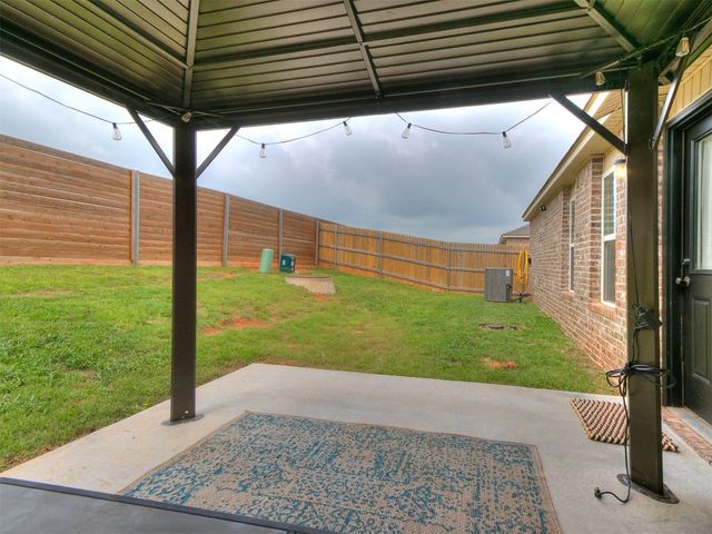 11704 NW 99th Terrace, Yukon, OK 73099