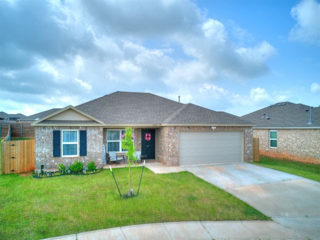 11704 NW 99th Terrace, Yukon, OK 73099