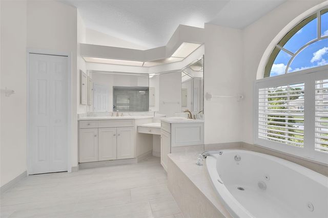 2102 TEQUESTA TRAIL, Nokomis, FL 34275