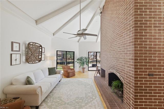 109 Rebecca DR, Seaford, VA 23696