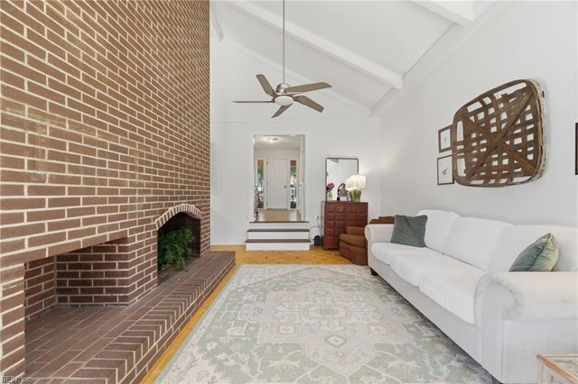 109 Rebecca DR, Seaford, VA 23696