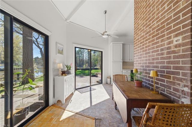 109 Rebecca DR, Seaford, VA 23696