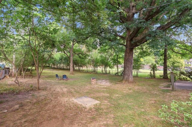 138 Ridge Road, Little Rock, AR 72207