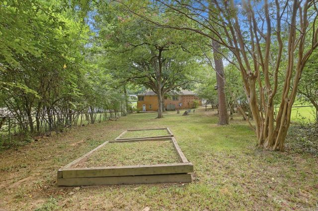 138 Ridge Road, Little Rock, AR 72207