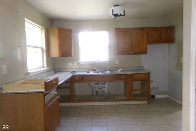 414 S Kenmore Road, Indianapolis, IN 46219
