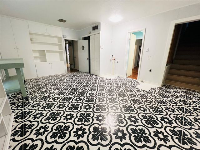 629 W Henrietta Ave, Kingsville, TX 78363