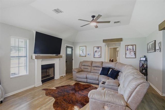 231 Cloverleaf Lane, Sulphur, LA 70663
