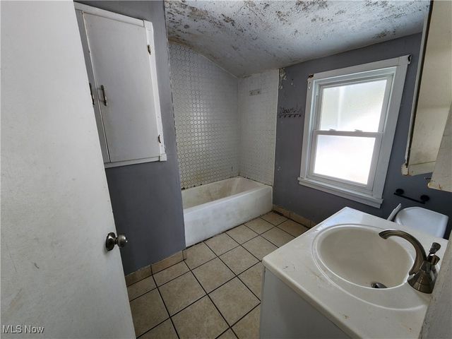 1691 S Belvoir Boulevard, South Euclid, OH 44121