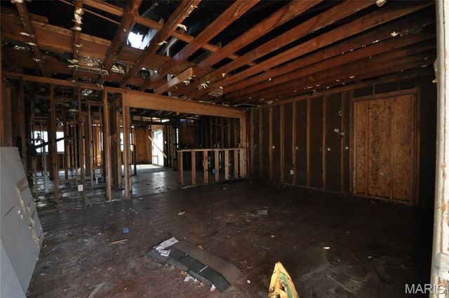 9551 Margo Ann Lane, St Louis, MO 63134