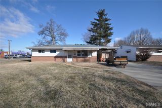 9551 Margo Ann Lane, St Louis, MO 63134