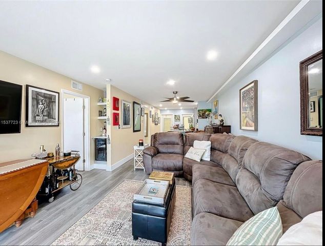 460 Paradise Isle Boulevard 205, Hallandale Beach, FL 33009