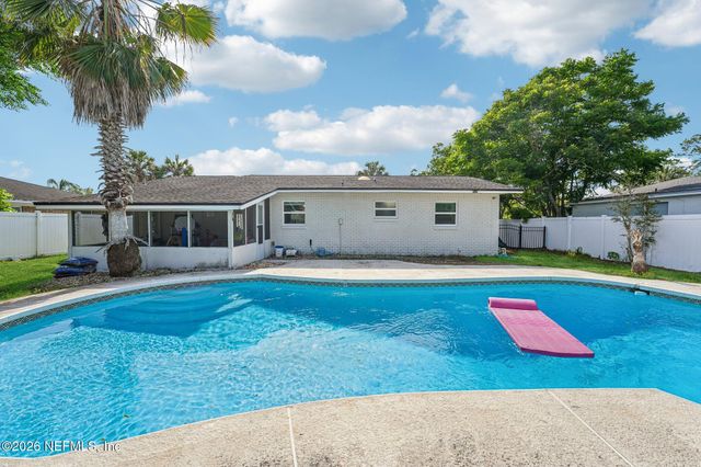 42 DOLPHIN Boulevard, Ponte Vedra Beach, FL 32082