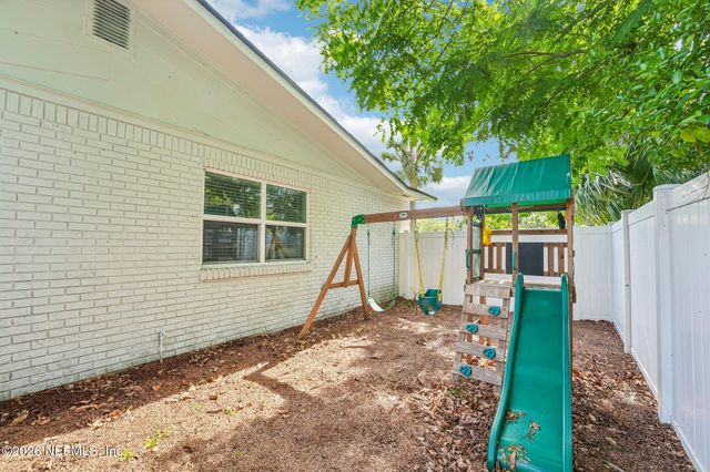 42 DOLPHIN Boulevard, Ponte Vedra Beach, FL 32082