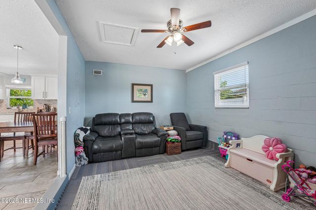 42 DOLPHIN Boulevard, Ponte Vedra Beach, FL 32082