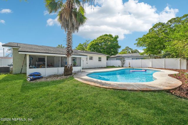 42 DOLPHIN Boulevard, Ponte Vedra Beach, FL 32082