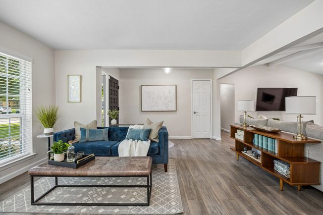 3234 Grantwood Drive, Dallas, TX 75229
