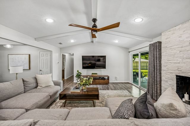 3234 Grantwood Drive, Dallas, TX 75229