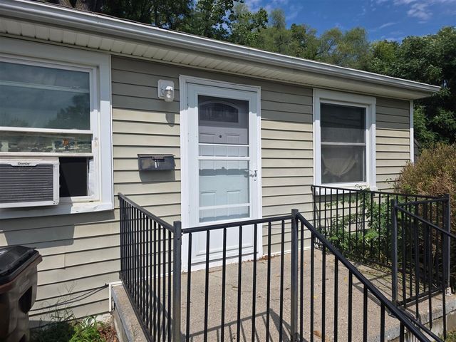 728 N River Street, Ypsilanti, MI 48198