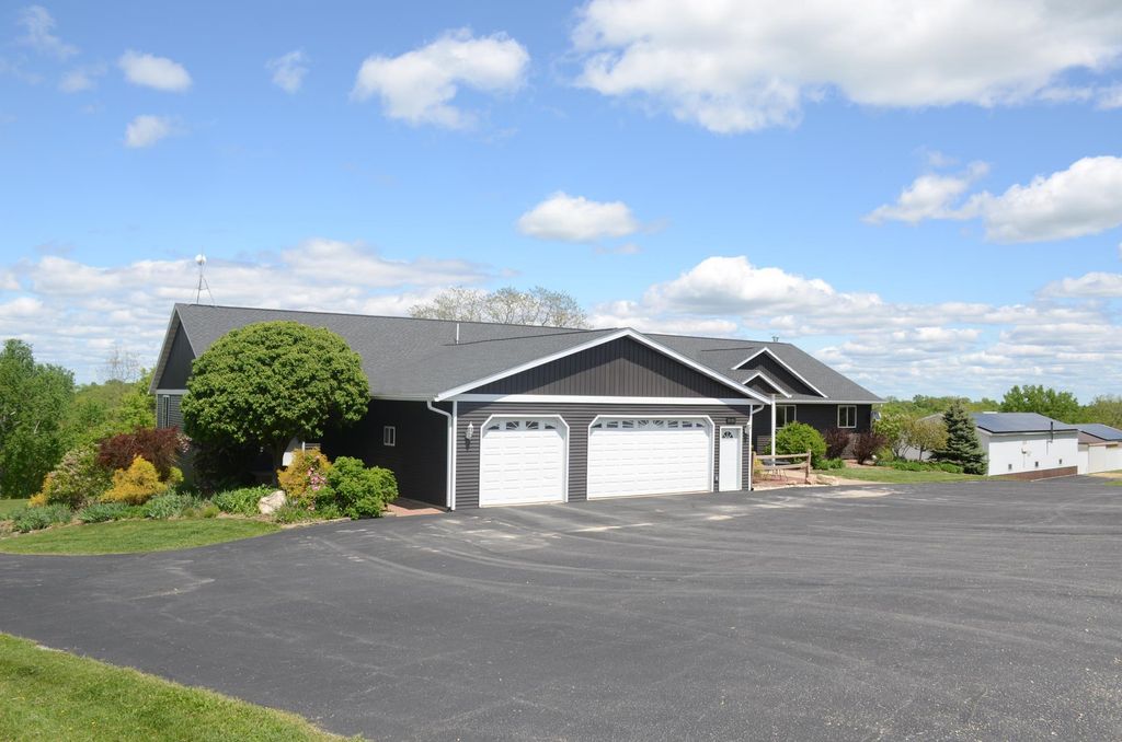 34506 Pleasant Point Drive, Homer Twp, MN 55987