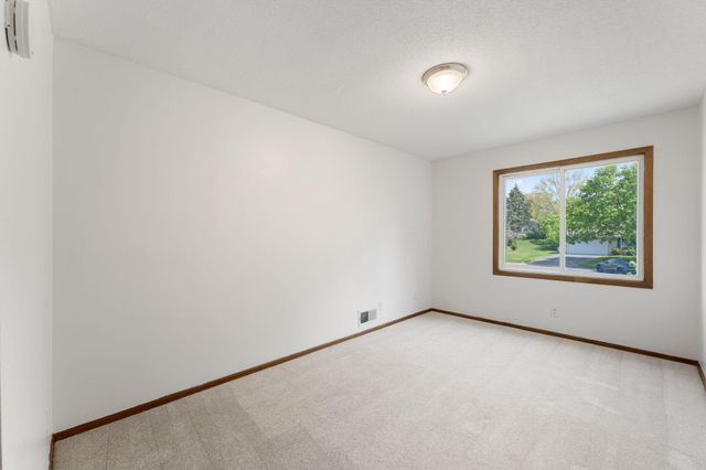 10276 Winter Place, Eden Prairie, MN 55347