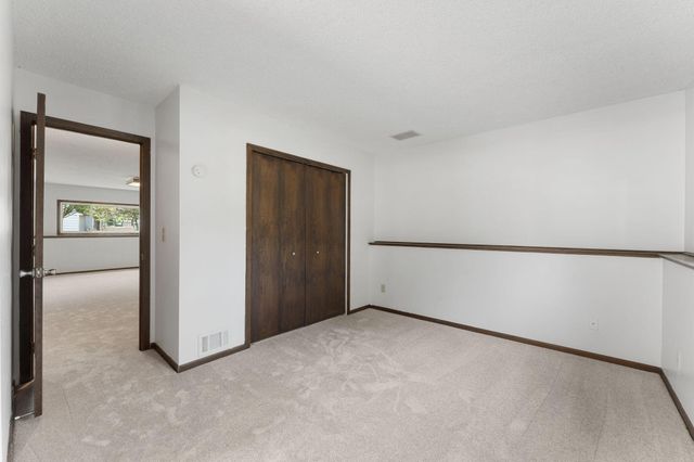 10276 Winter Place, Eden Prairie, MN 55347