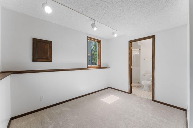 10276 Winter Place, Eden Prairie, MN 55347