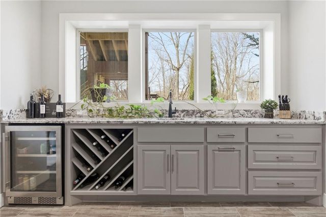 21122 W 189th Court, Spring Hill, KS 66083