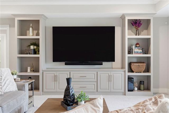 21122 W 189th Court, Spring Hill, KS 66083