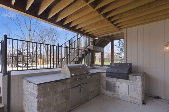 21122 W 189th Court, Spring Hill, KS 66083