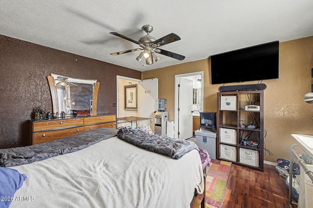 1213 S BOULDER Street B, Gilbert, AZ 85296
