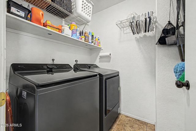 1213 S BOULDER Street B, Gilbert, AZ 85296