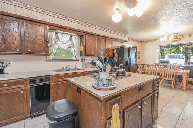 4503 Allen Genoa Road, Pasadena, TX 77504