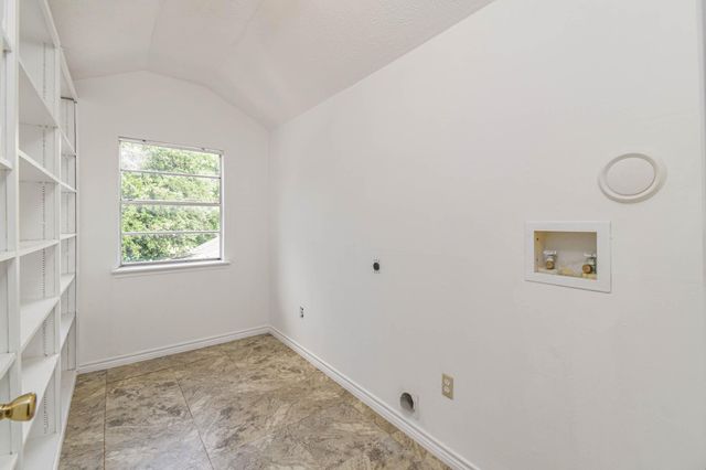 4503 Allen Genoa Road, Pasadena, TX 77504