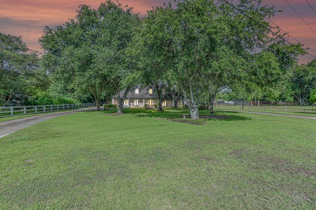 4503 Allen Genoa Road, Pasadena, TX 77504