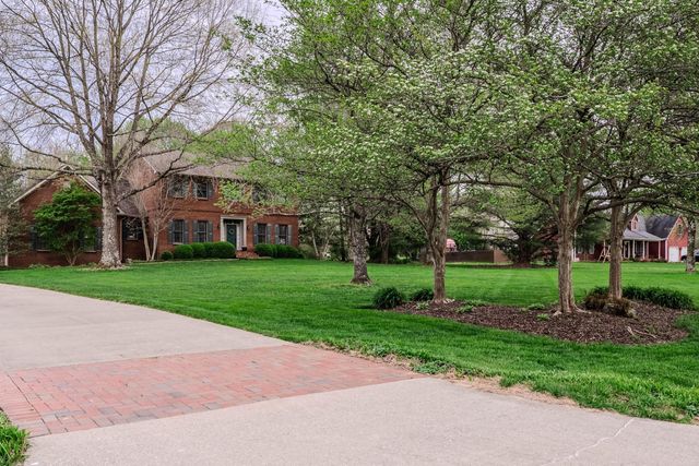1021 Wesbend Drive, Frankfort, KY 40601