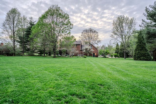 1021 Wesbend Drive, Frankfort, KY 40601