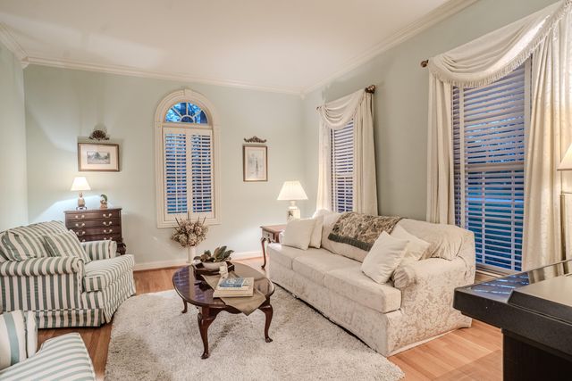 1021 Wesbend Drive, Frankfort, KY 40601