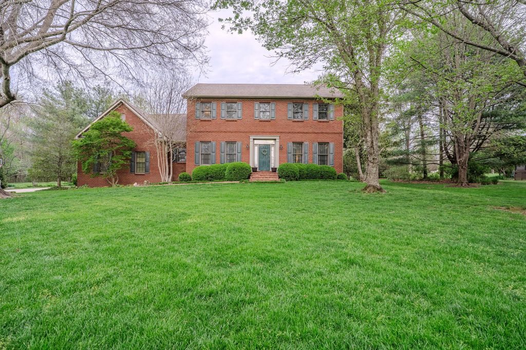 1021 Wesbend Drive, Frankfort, KY 40601