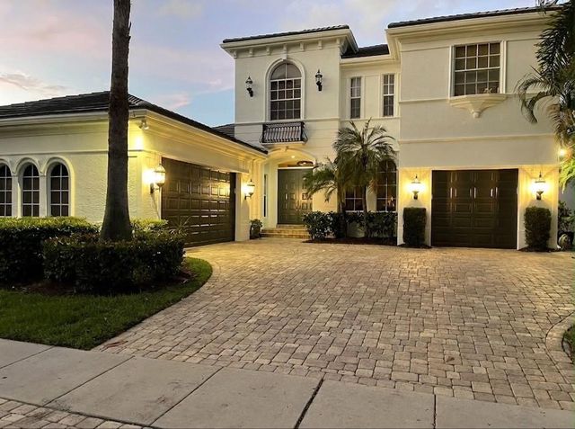 6655 Bristol Lake S, Delray Beach, FL 33446