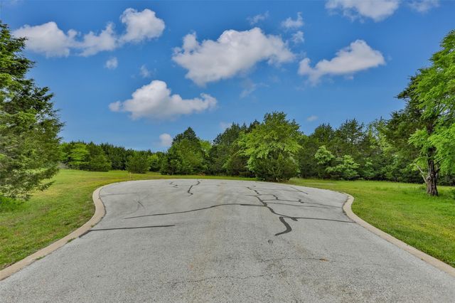 740 Palmilla Drive, Gordonville, TX 76245