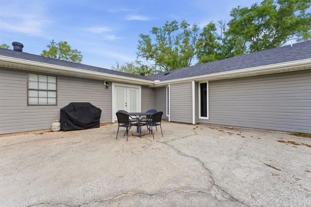 328 Tara Drive, Sulphur, LA 70665
