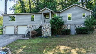 309 W Crest Road, Rossville, GA 30741