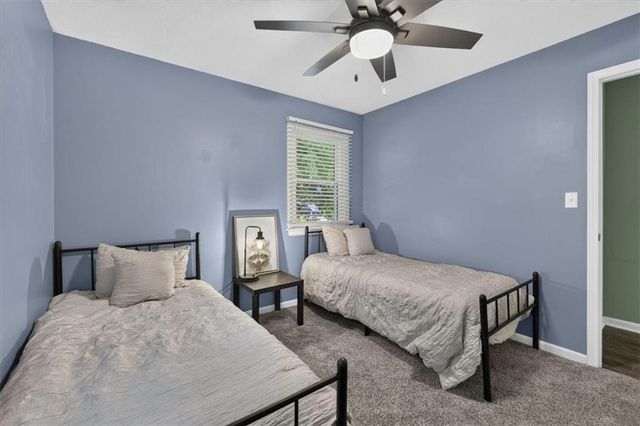 1001 Lakeview Boulevard, Lee's Summit, MO 64081
