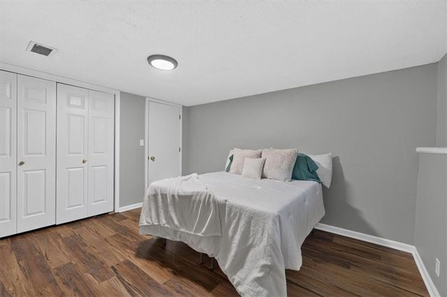 1001 Lakeview Boulevard, Lee's Summit, MO 64081