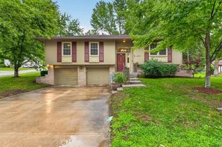 1001 Lakeview Boulevard, Lee's Summit, MO 64081