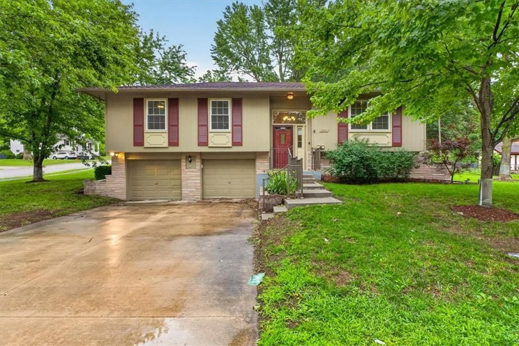 1001 Lakeview Boulevard, Lee's Summit, MO 64081