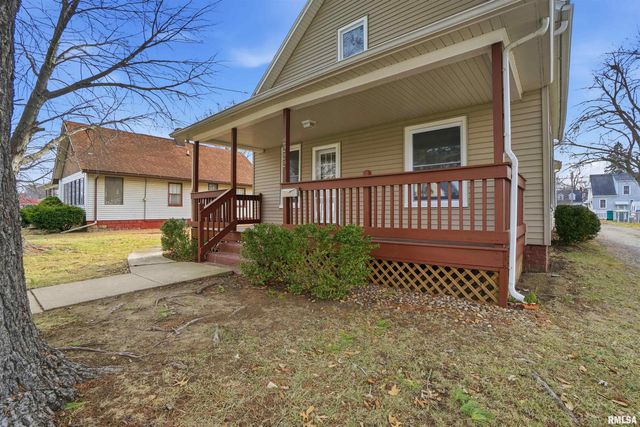 2222 W CALLENDER Avenue, West Peoria, IL 61604