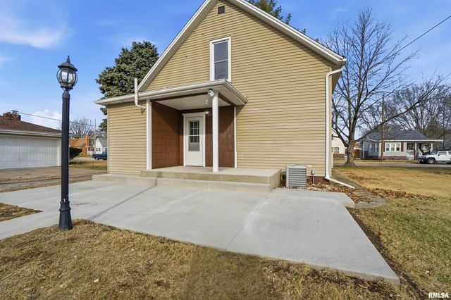 2222 W CALLENDER Avenue, West Peoria, IL 61604